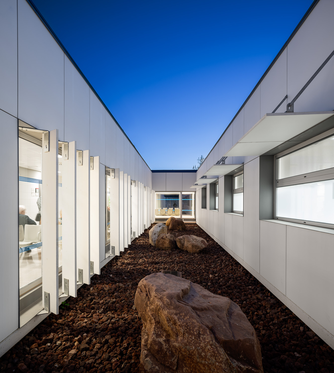 22-SG2017_3542-2.jpg